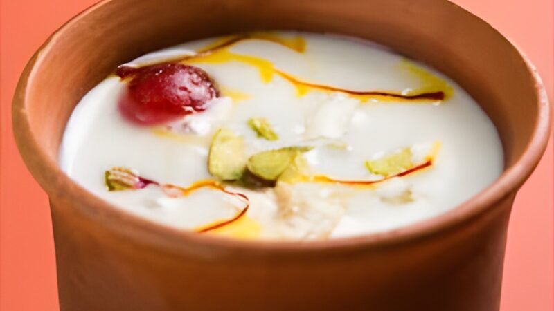 10 Steps To Crafting Delicious Yogurt Lassi At Home