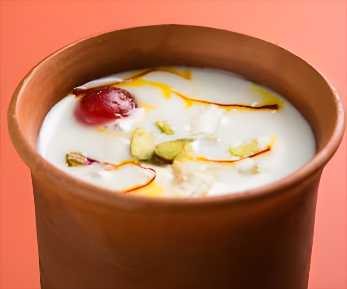10 Steps To Crafting Delicious Yogurt Lassi At Home
